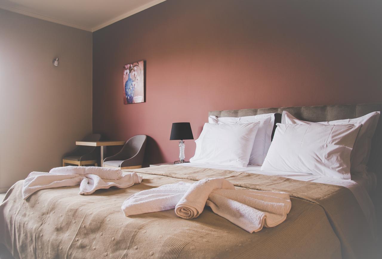 Bed & Breakfast Phaedra Suites *